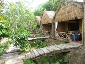 dormir en un bungaló a las orillas del mekong