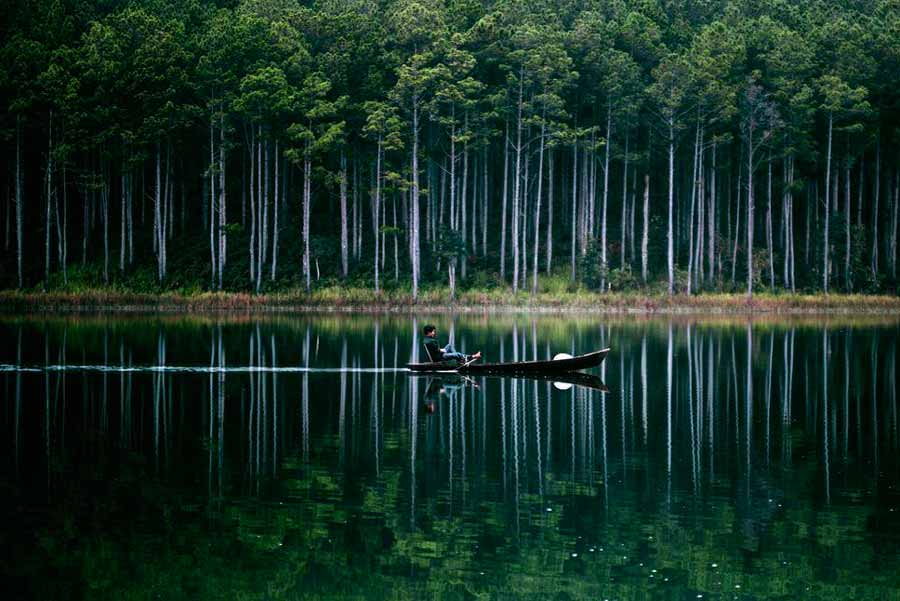 Silent Lake Photo by Ngo Thanh Huu