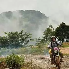 circuito en moto por Vietnam